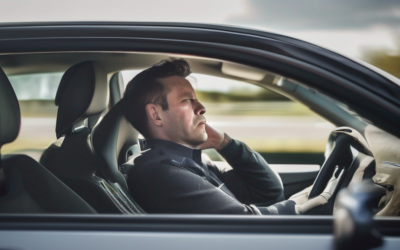 M27 driver hit with fine after using mobile phone while at the wheel